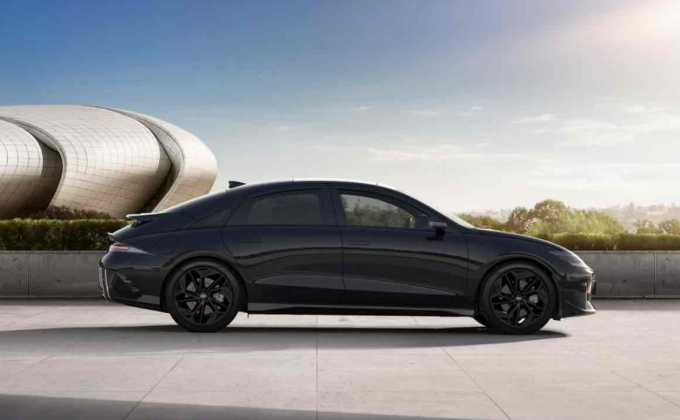 Hyundai Ioniq 6 Stromlinie trifft Stauraum