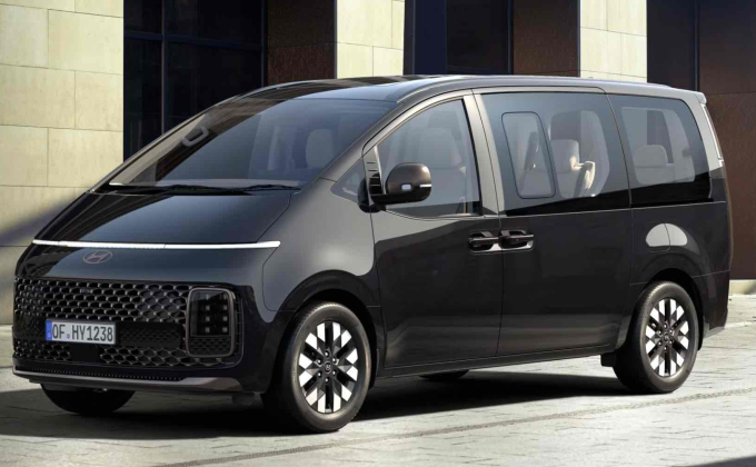 Hyundai Staria Ein Multi-Talent mit Stil und Finesse