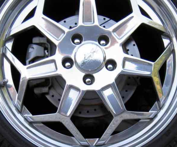 Radlager verteilen die Kräfte