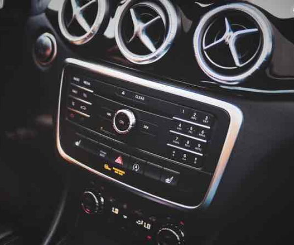 Modriger Geruch im Auto? 